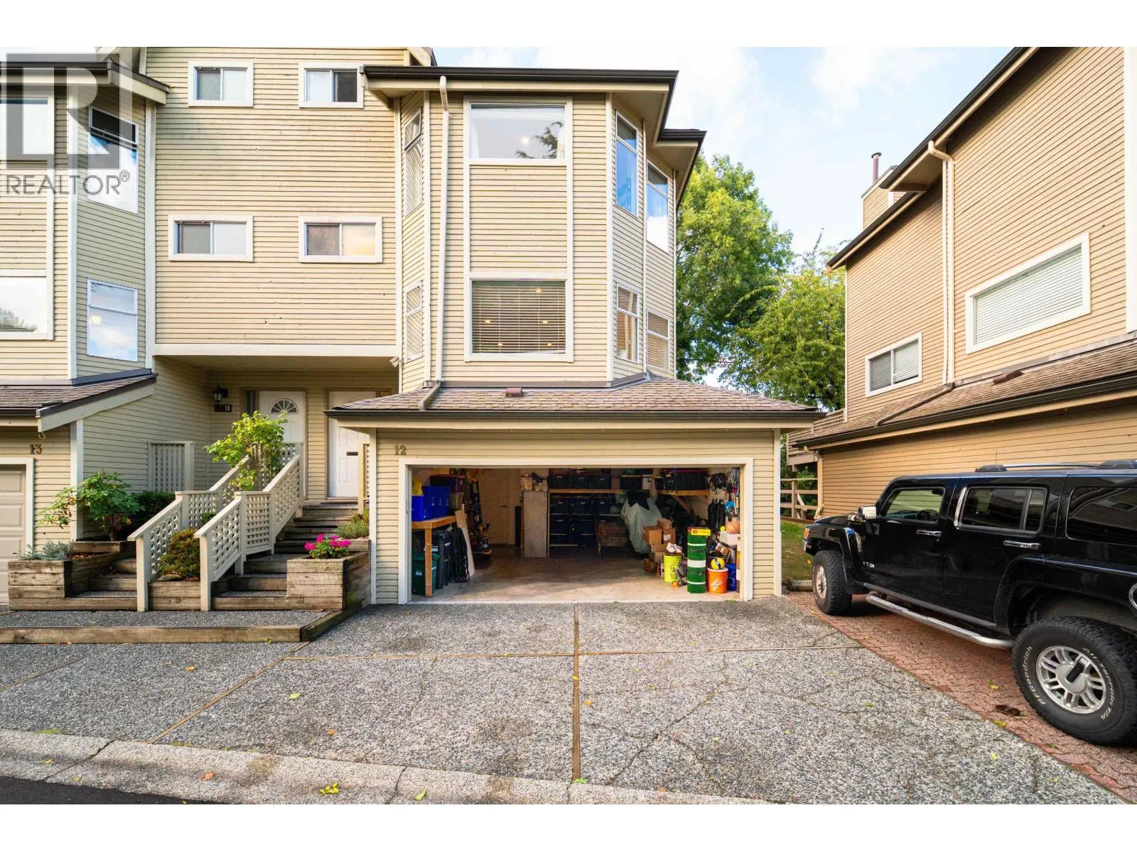 12 5740 GARRISON ROAD