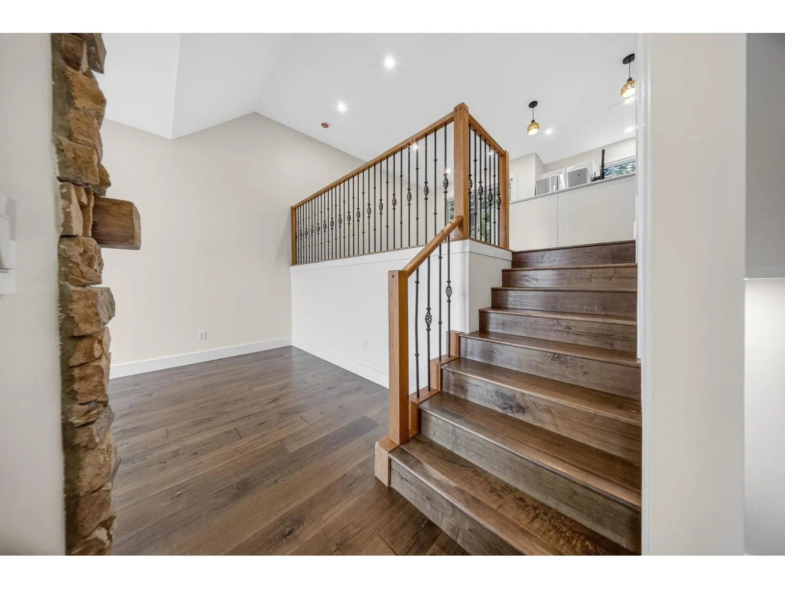 1503 5260 GOLDSPRING PLACE|Promontory