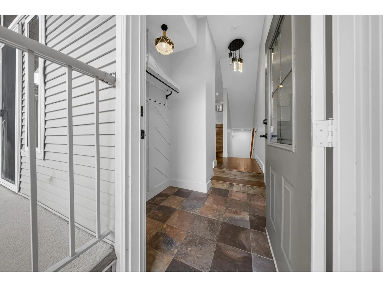 1503 5260 GOLDSPRING PLACE|Promontory