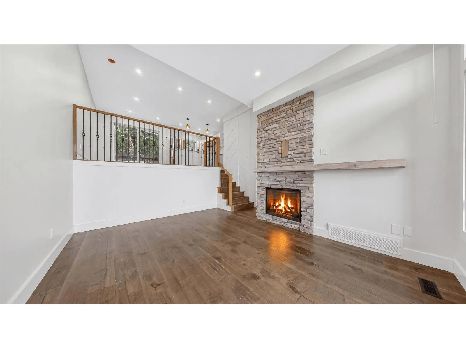 1503 5260 GOLDSPRING PLACE|Promontory