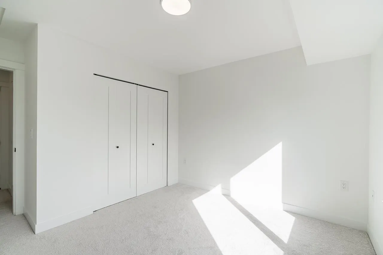 14 10527 155 STREET