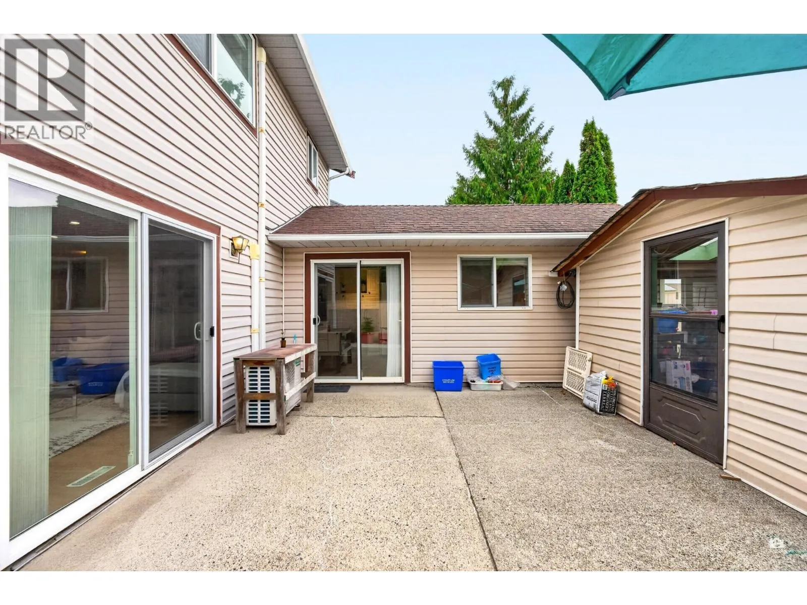 2550 RAVEN COURT