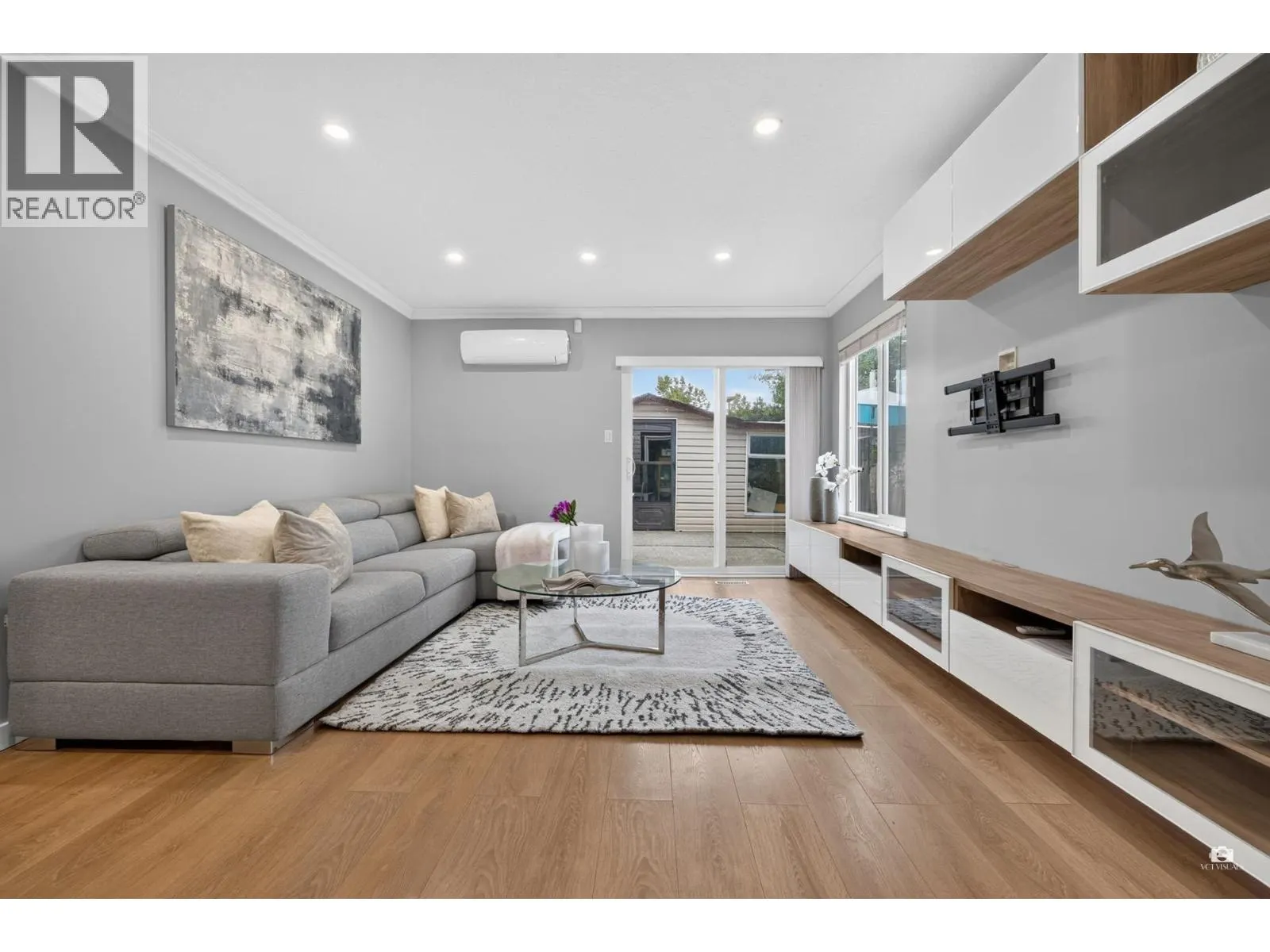 2550 RAVEN COURT