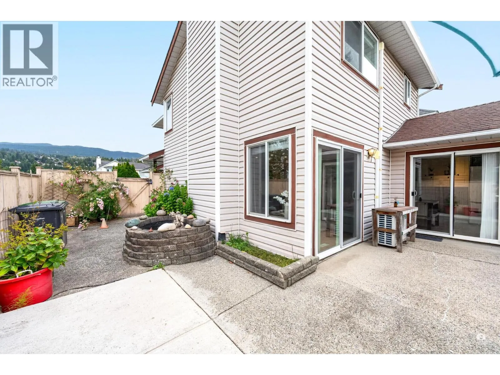 2550 RAVEN COURT