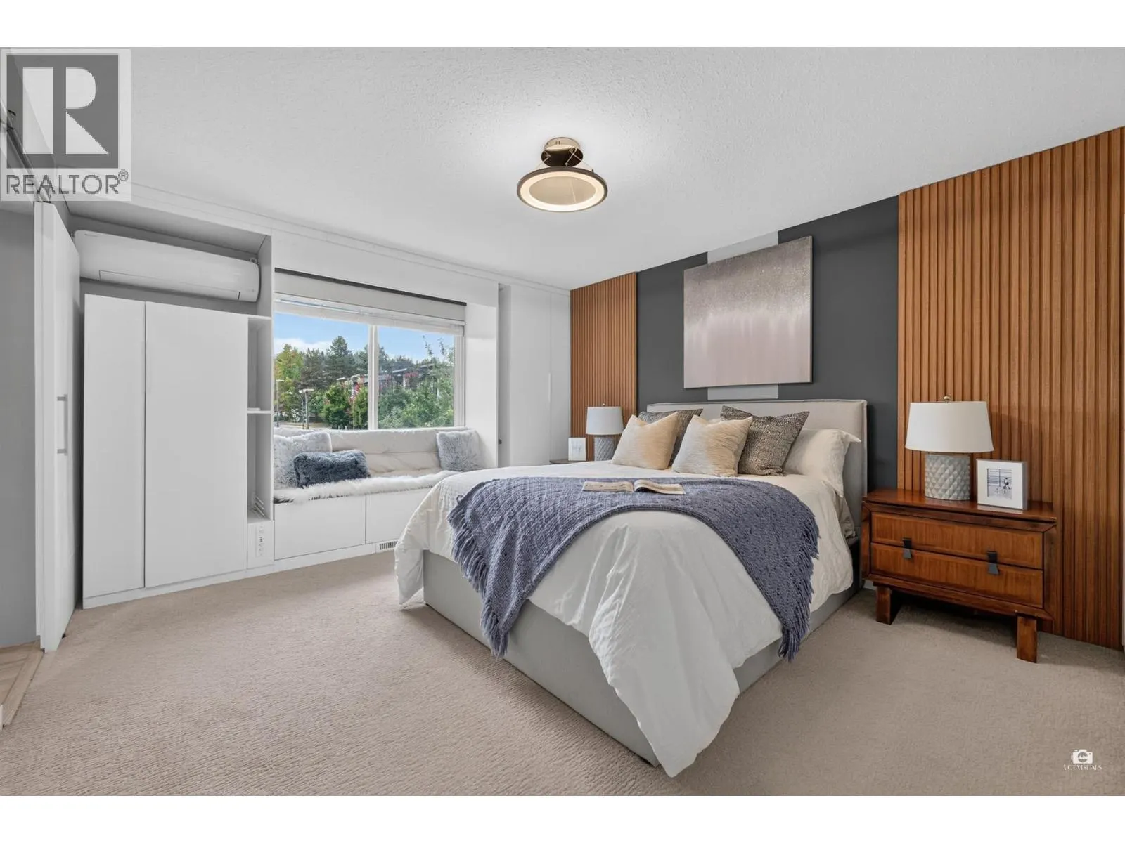 2550 RAVEN COURT