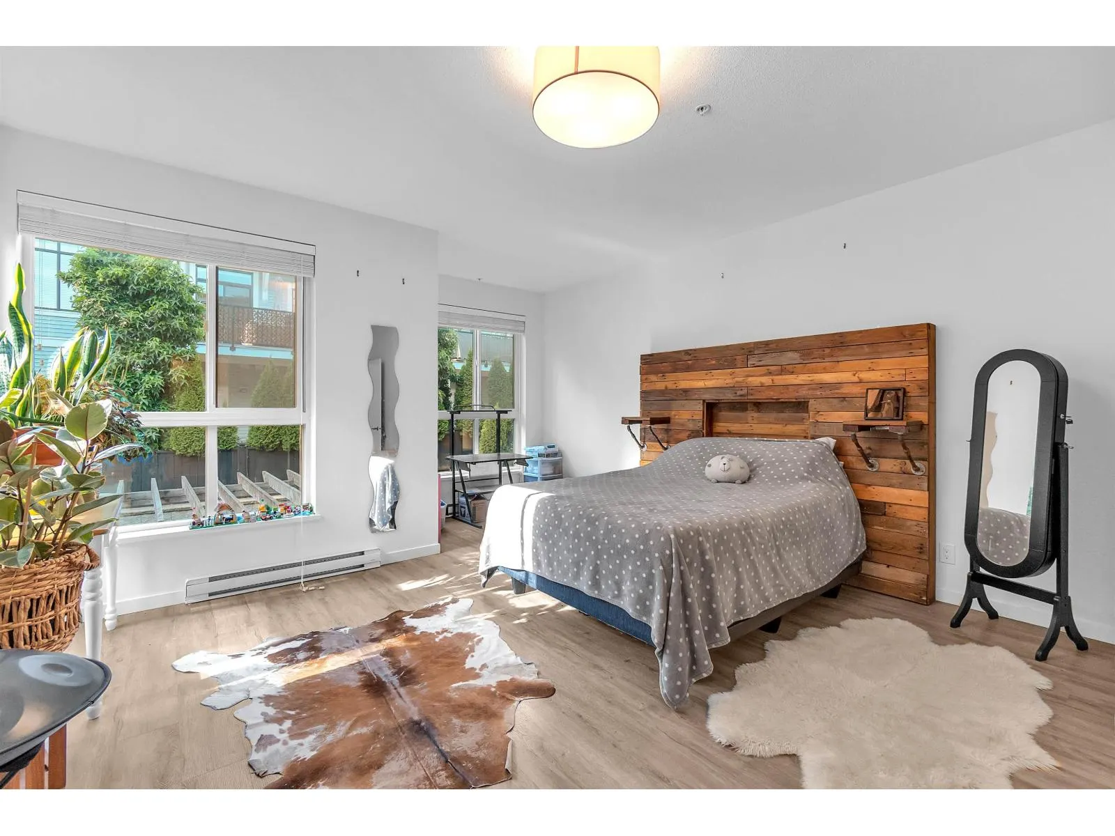 B210 20087 68 AVENUE