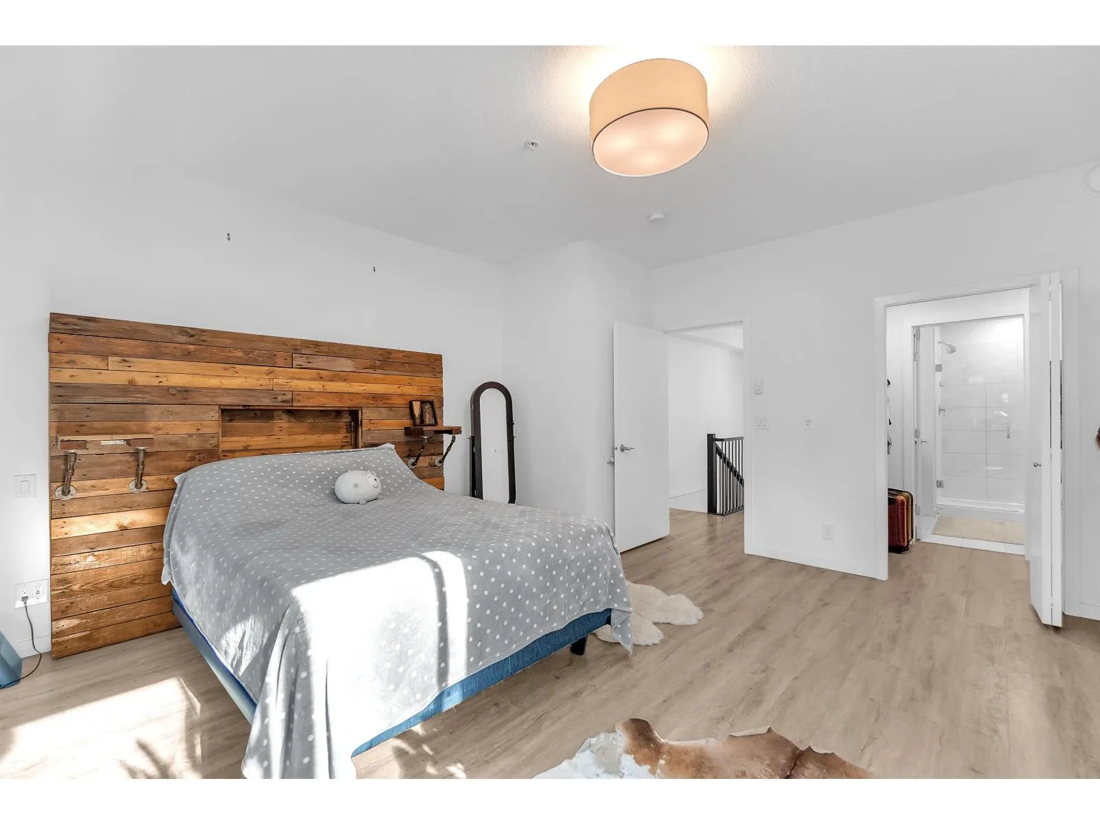 B210 20087 68 AVENUE