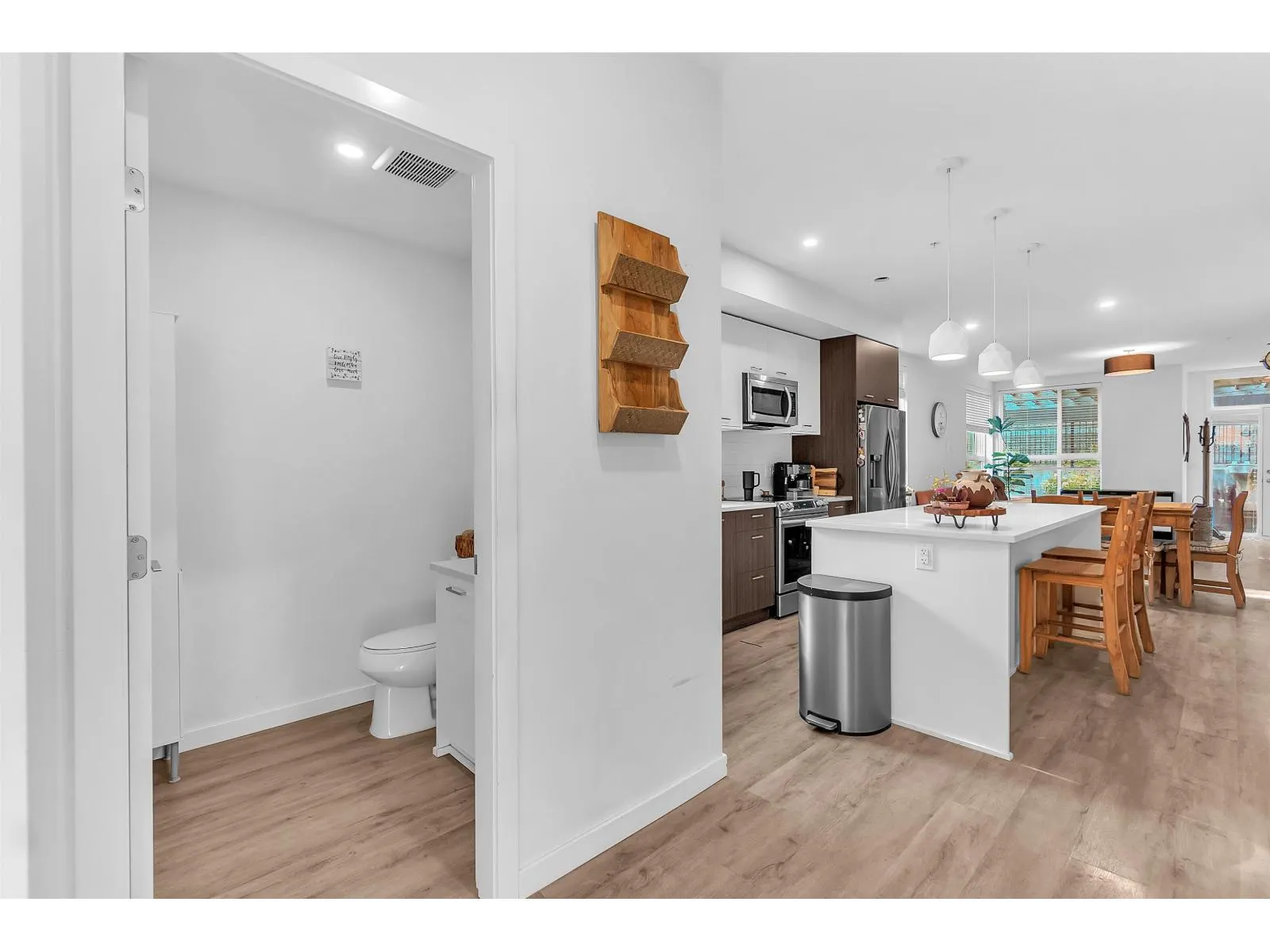 B210 20087 68 AVENUE