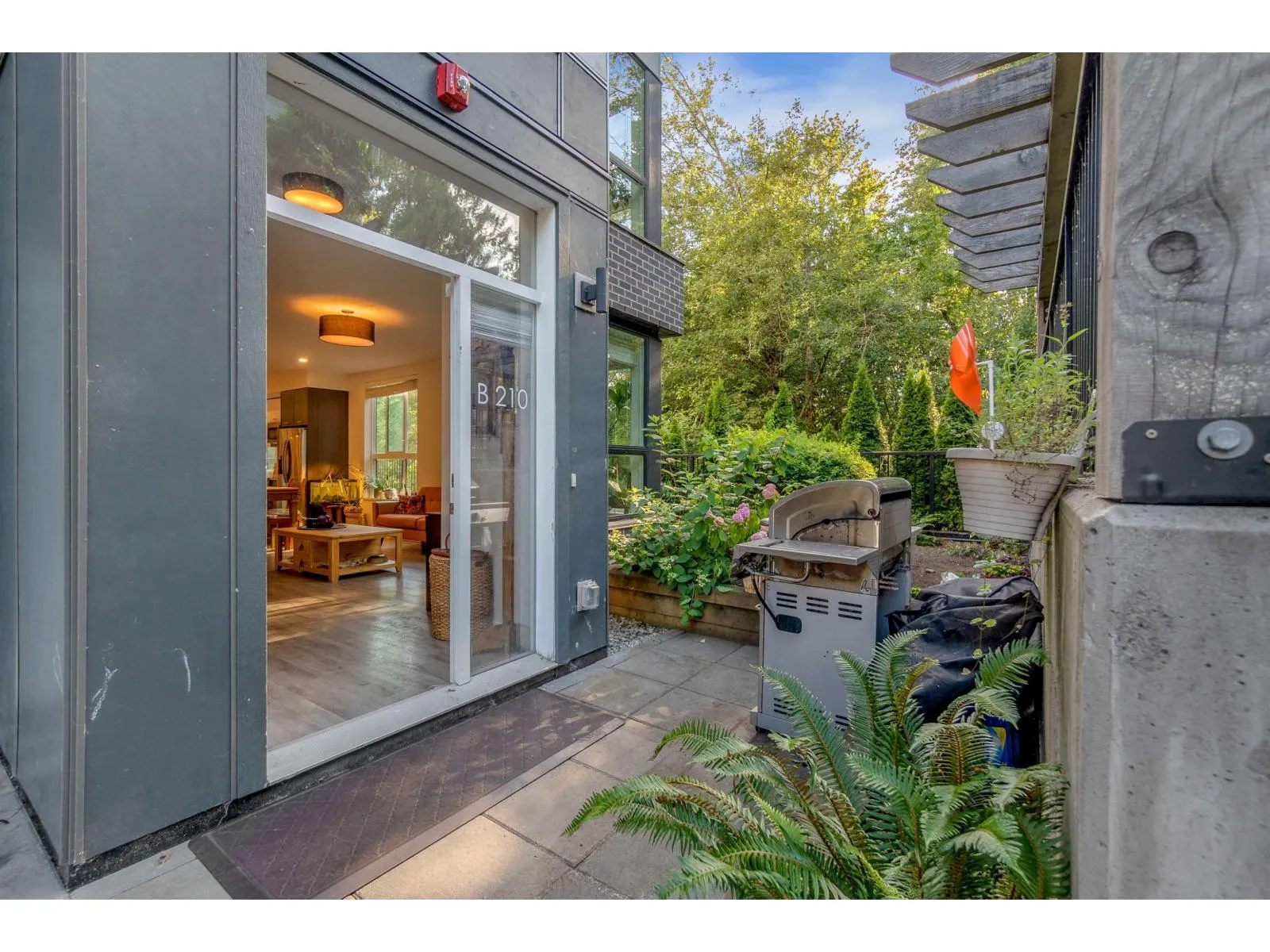 B210 20087 68 AVENUE