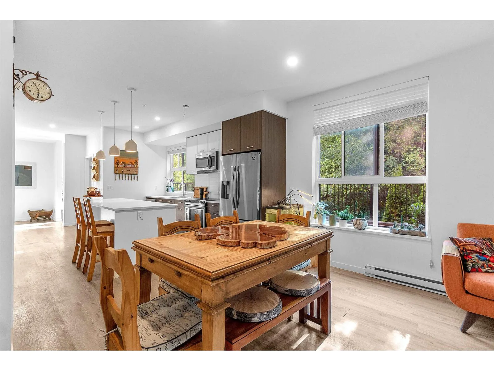 B210 20087 68 AVENUE