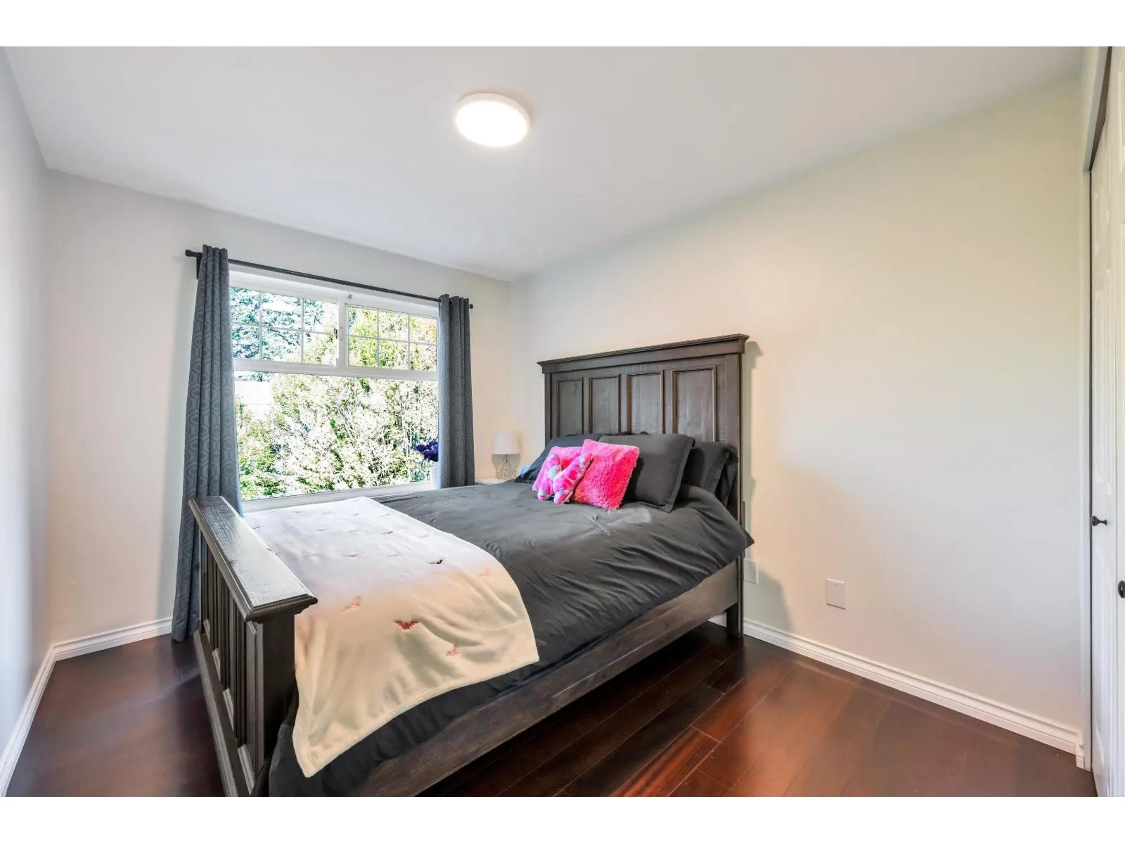 307 8976 208 STREET