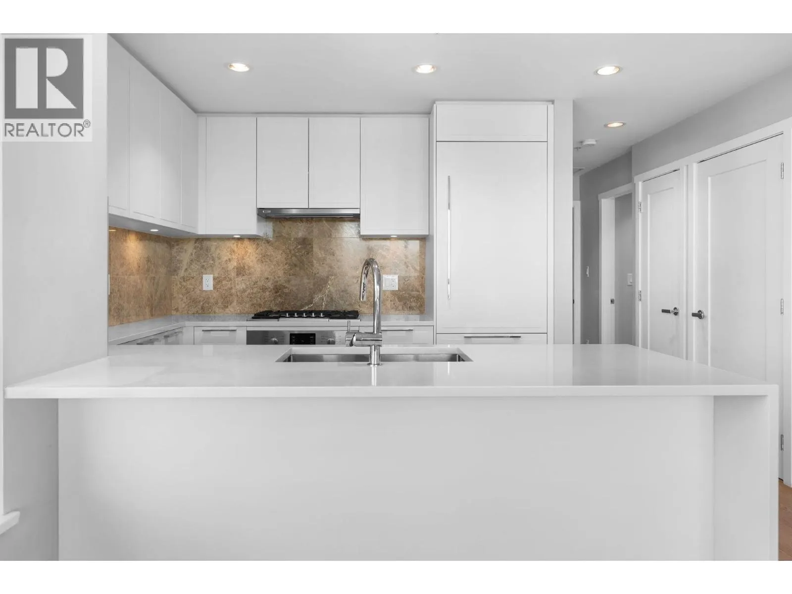 806 118 CARRIE CATES COURT