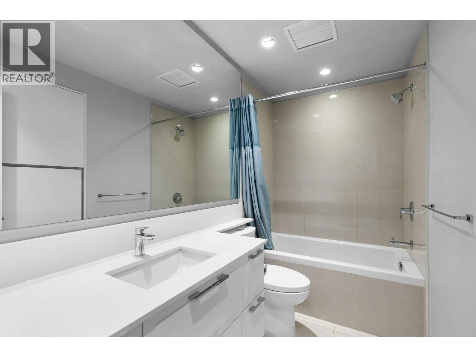 806 118 CARRIE CATES COURT