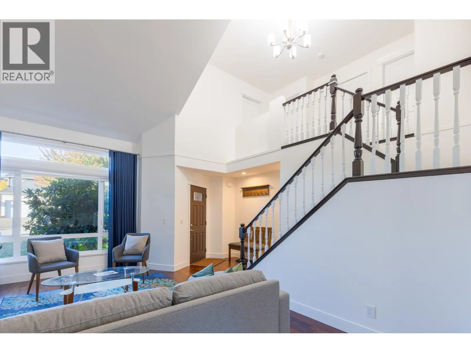 2776 WESTLAKE DRIVE