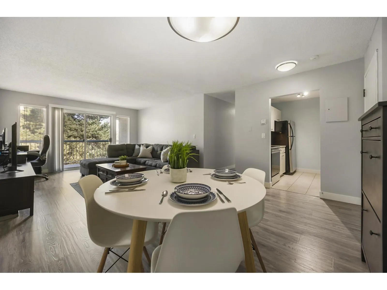 312 5700 200 STREET