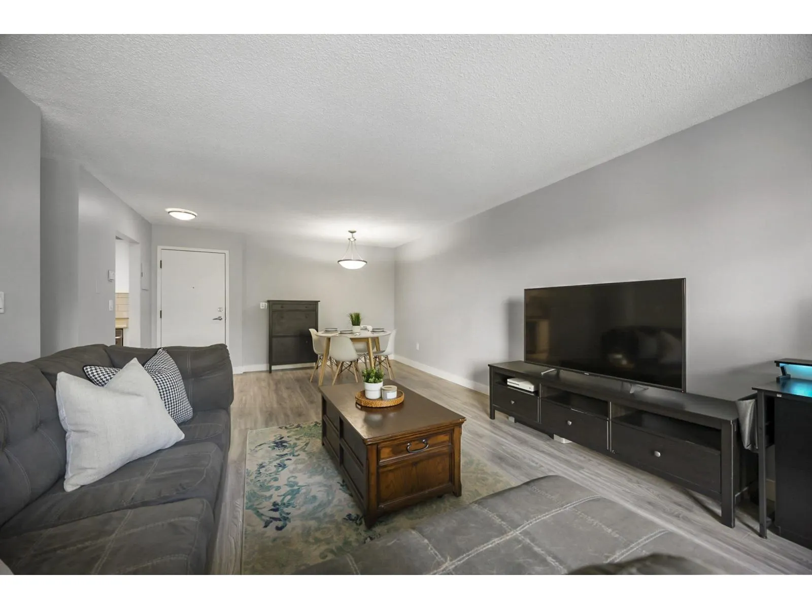 312 5700 200 STREET