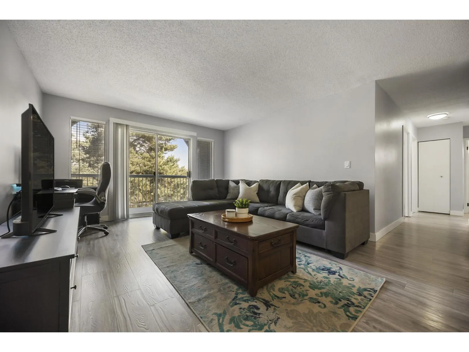 312 5700 200 STREET