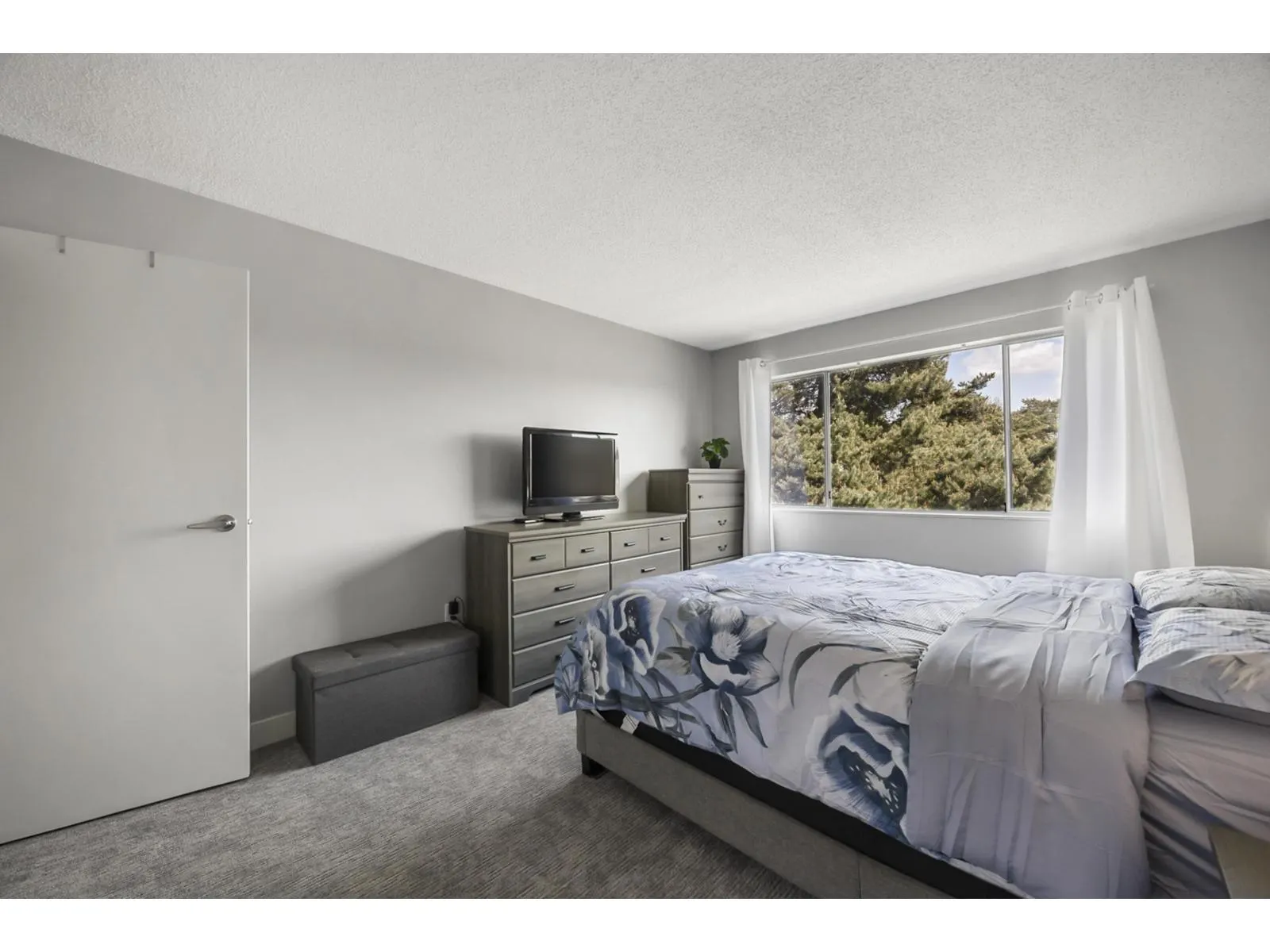 312 5700 200 STREET