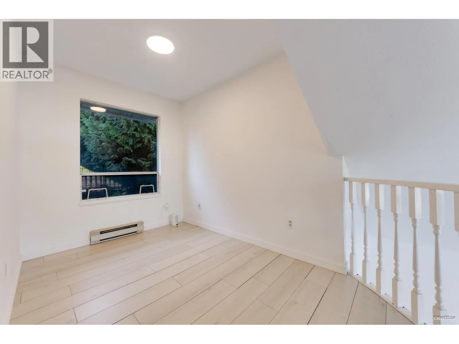 3178 LEEWARD COURT