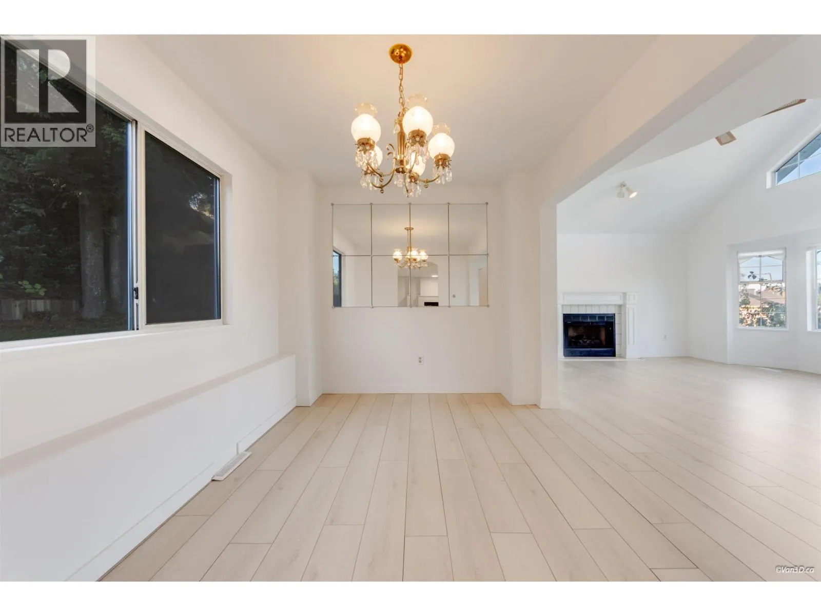 3178 LEEWARD COURT