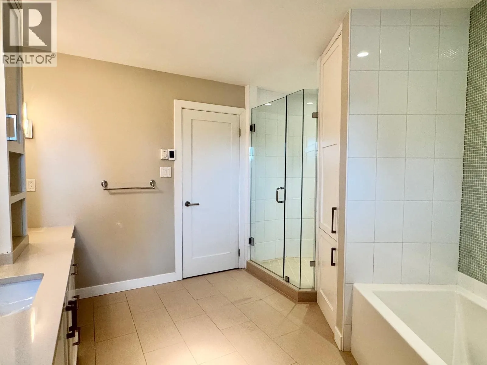 4XX5 ALMONDEL COURT