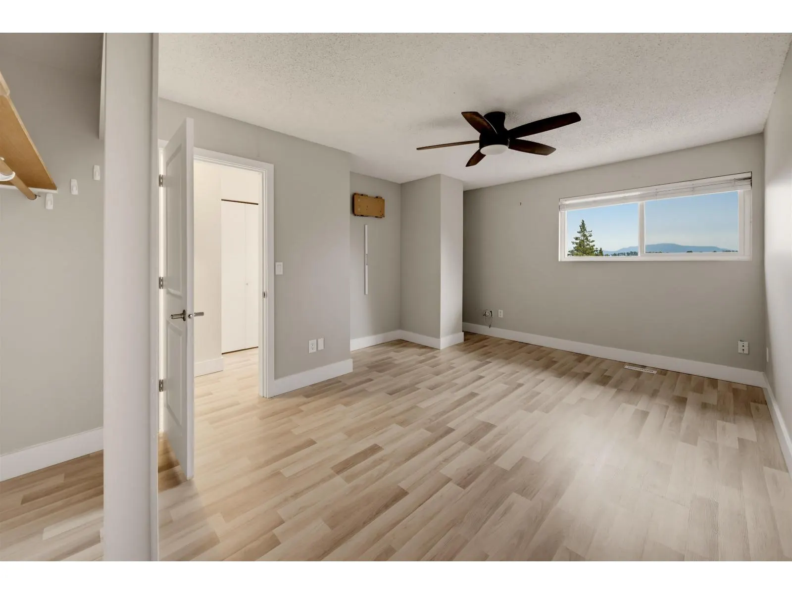 9 32705 FRASER CRESCENT