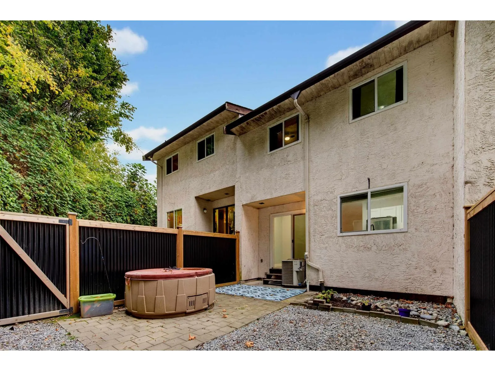 9 32705 FRASER CRESCENT