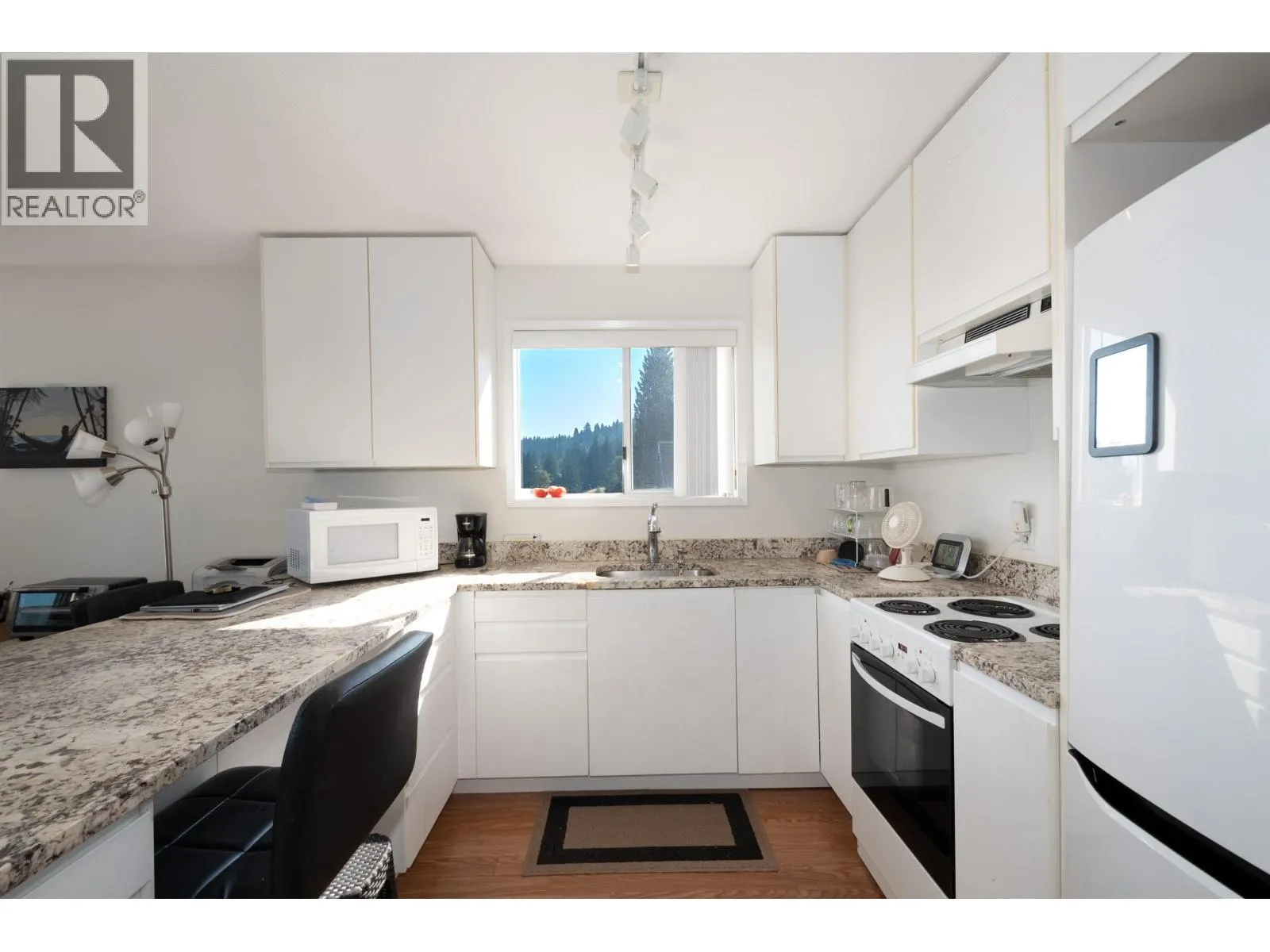 2648 PANORAMA DRIVE
