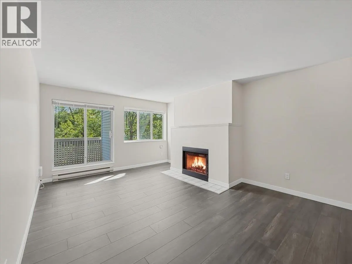 204 7431 BLUNDELL ROAD
