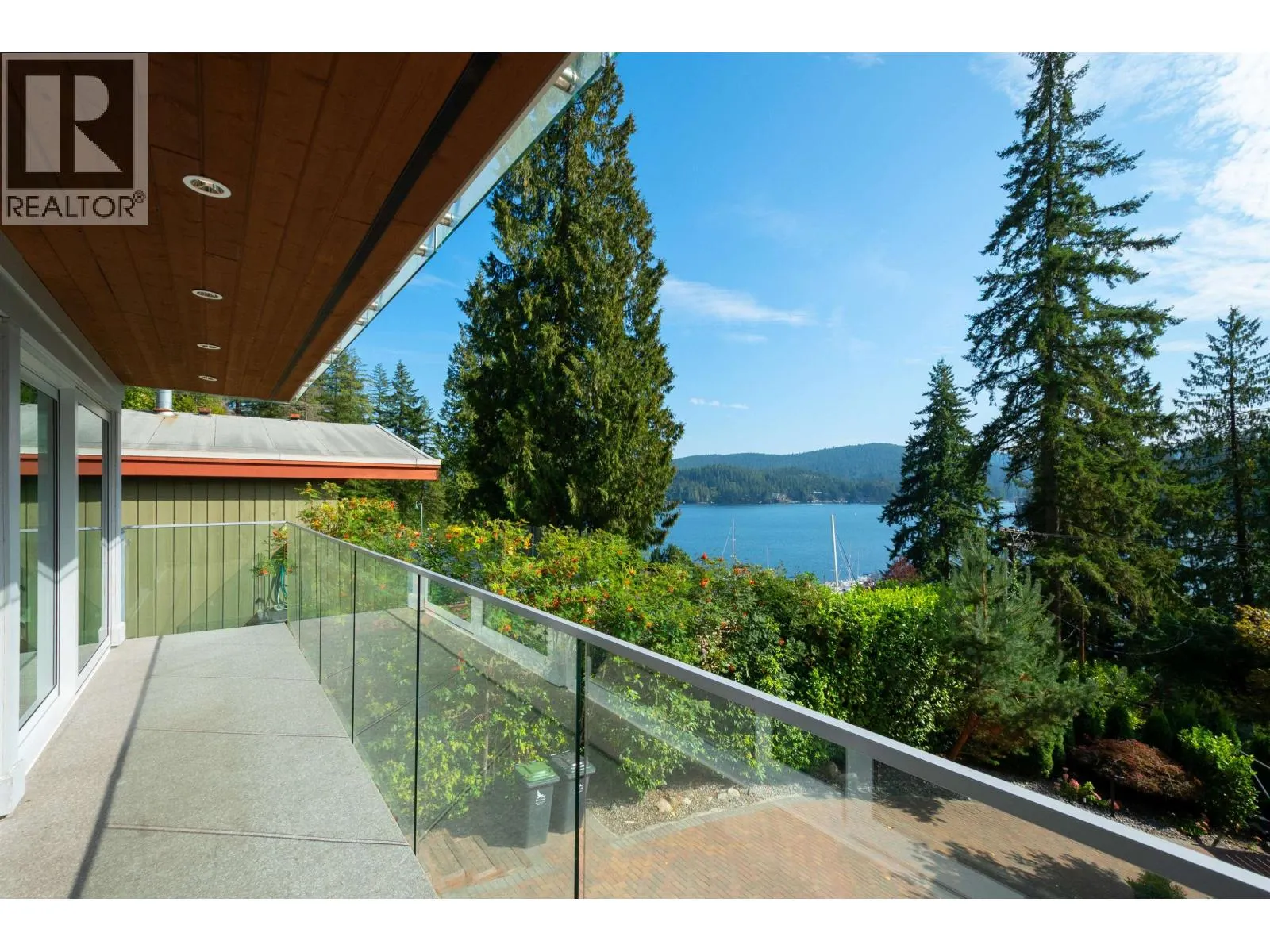 2867 PANORAMA DRIVE