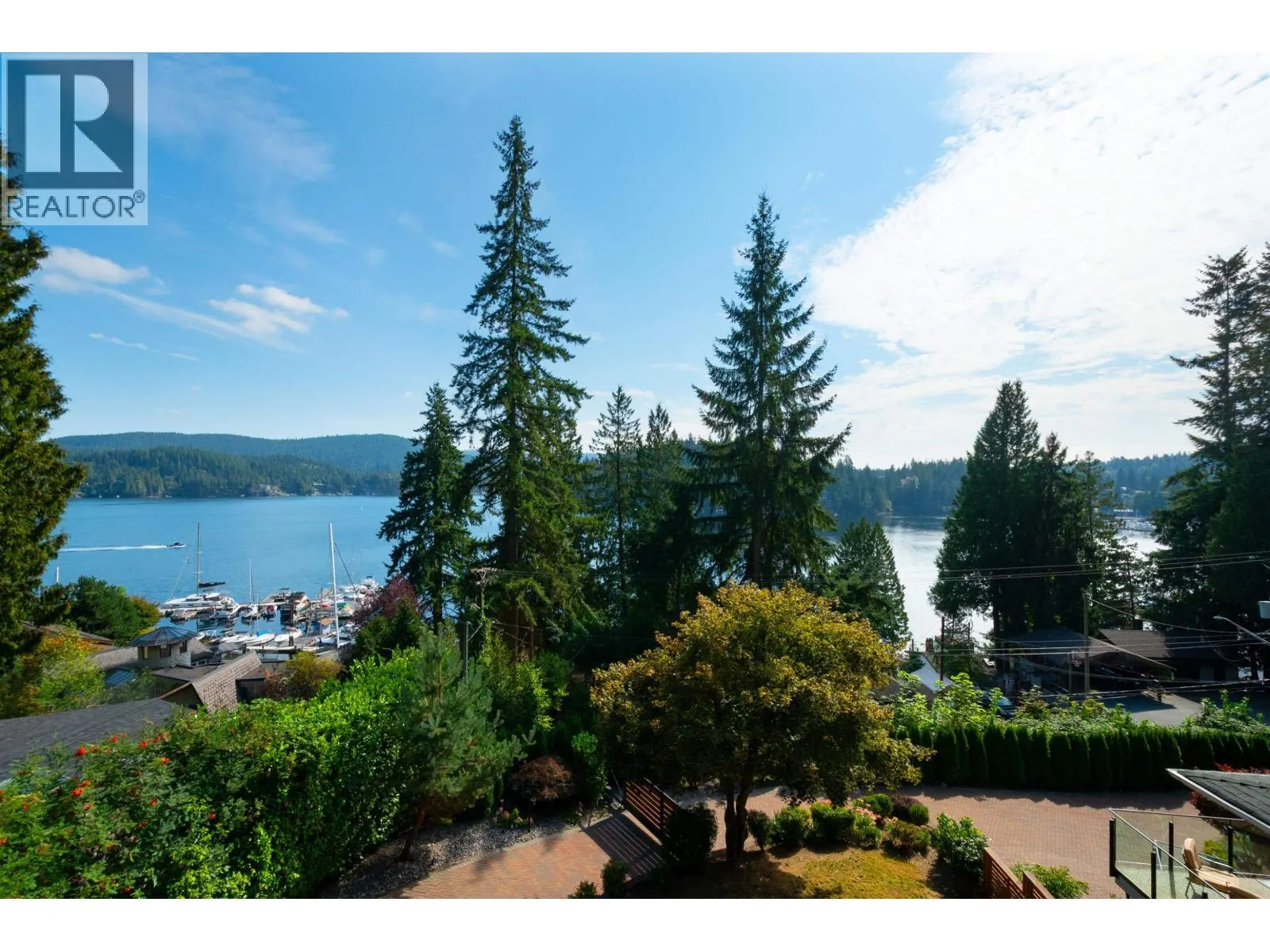 2867 PANORAMA DRIVE