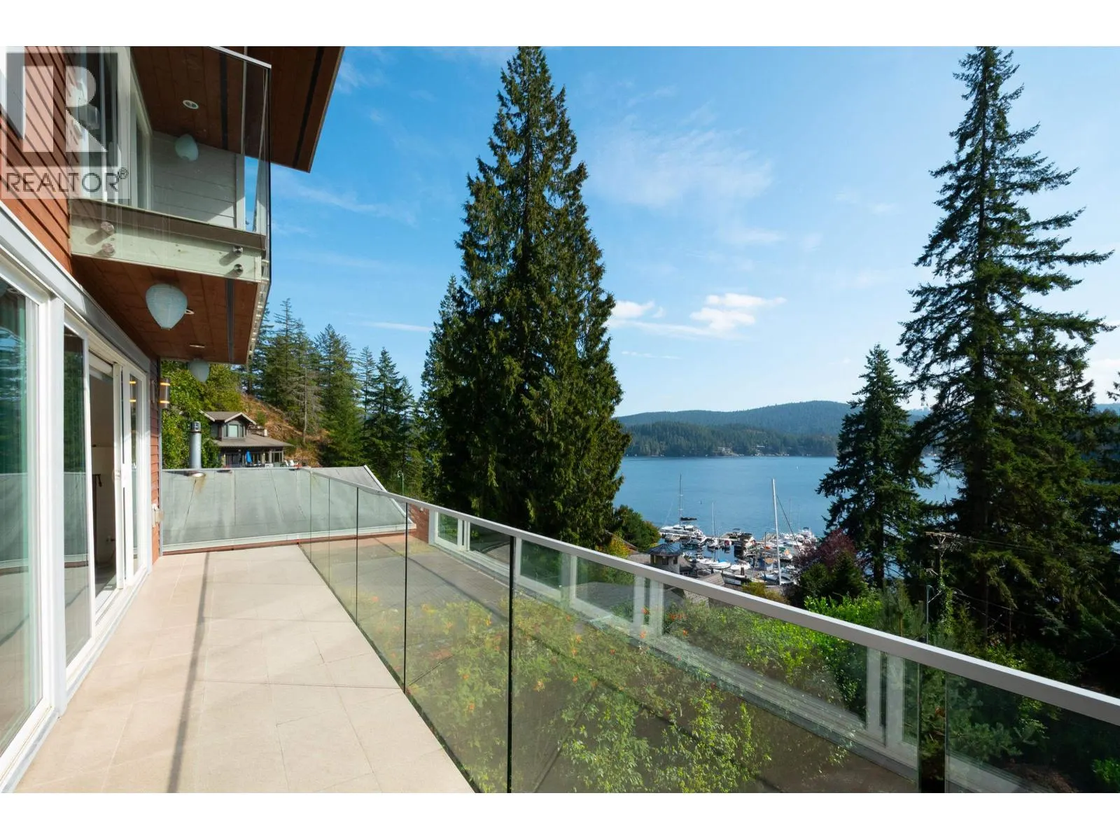 2867 PANORAMA DRIVE