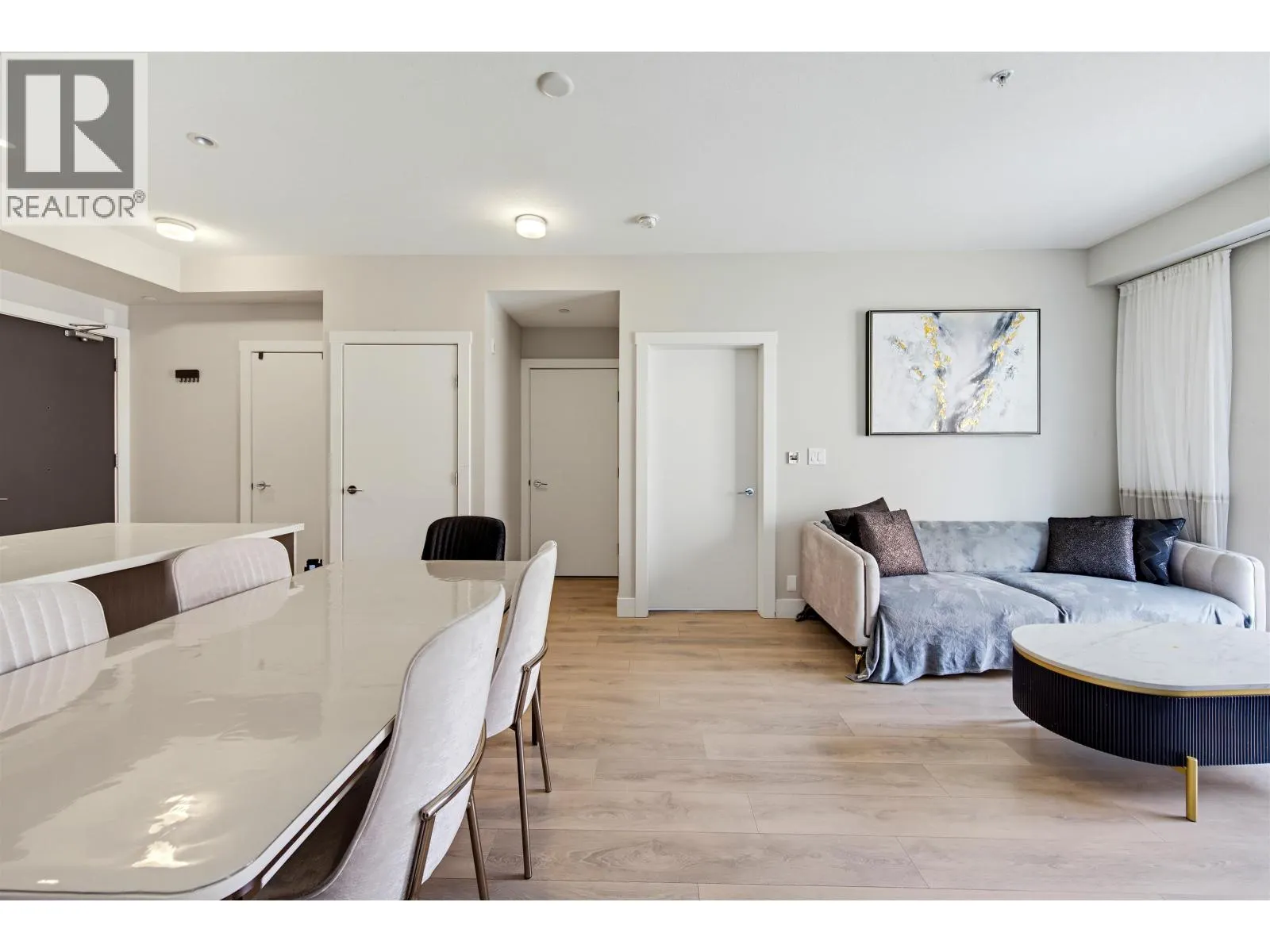 310 3588 SAMWILL CRESCENT