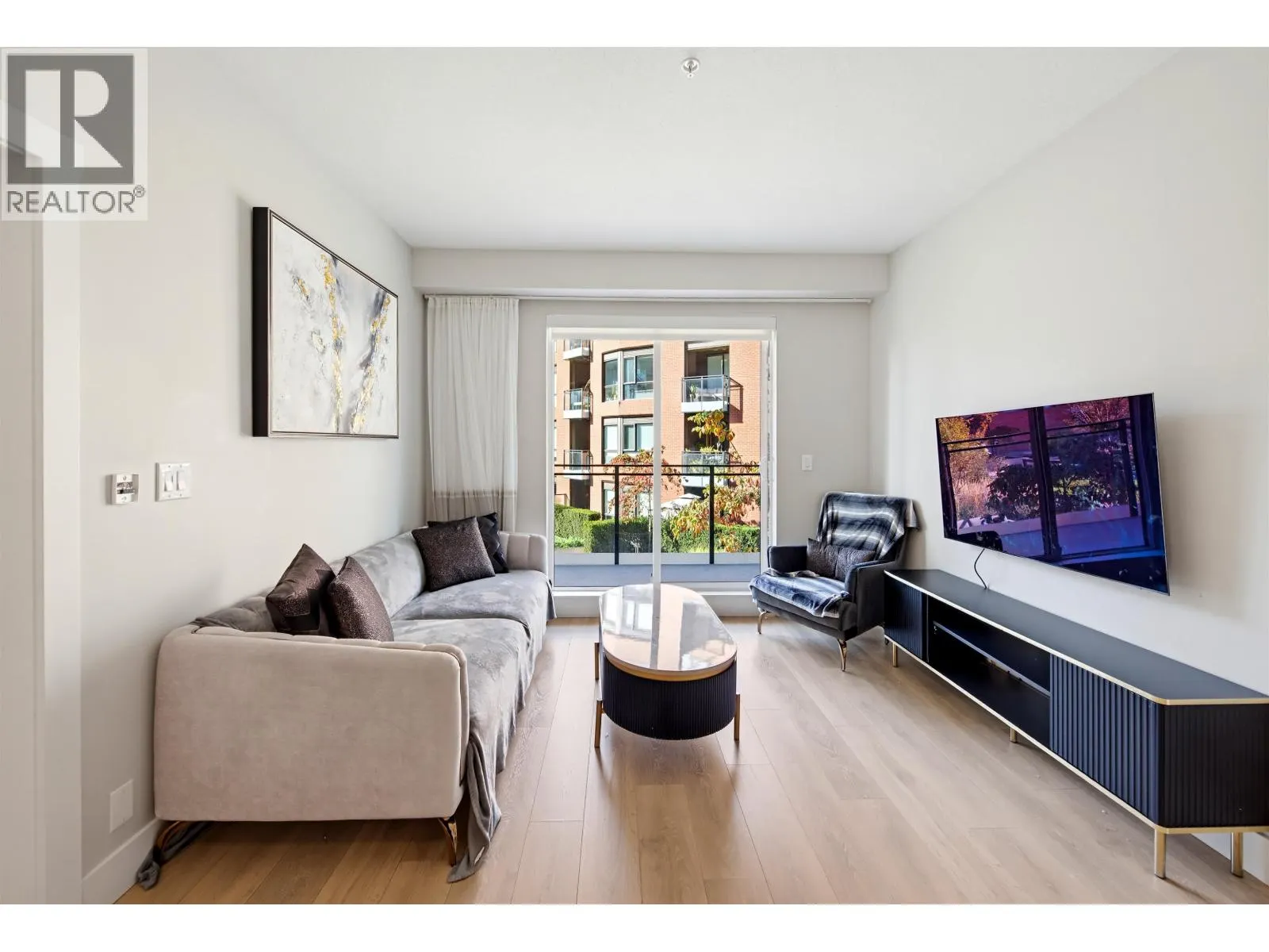 310 3588 SAMWILL CRESCENT