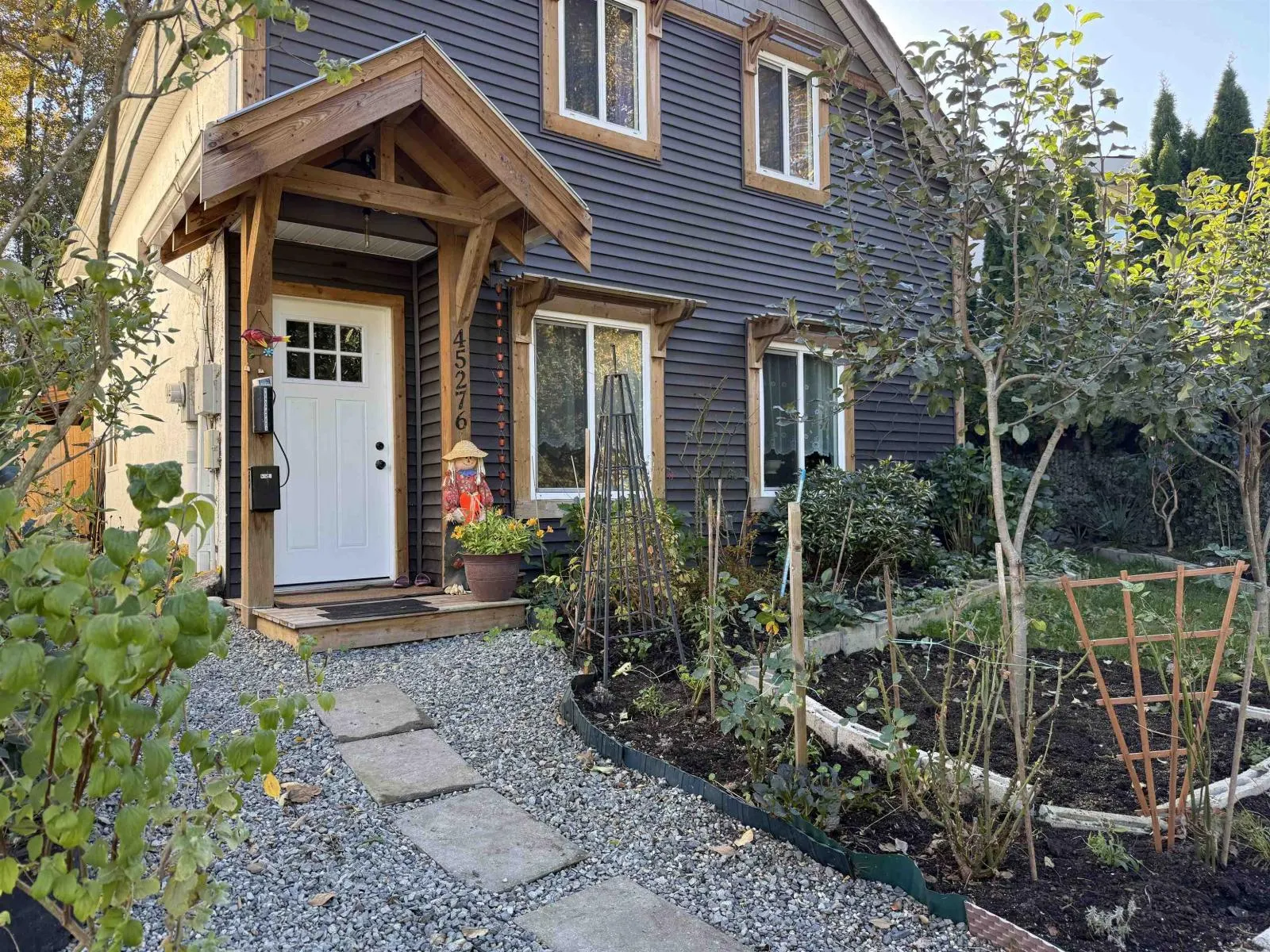 45276 CREEKSIDE DRIVE|West Chilliwack