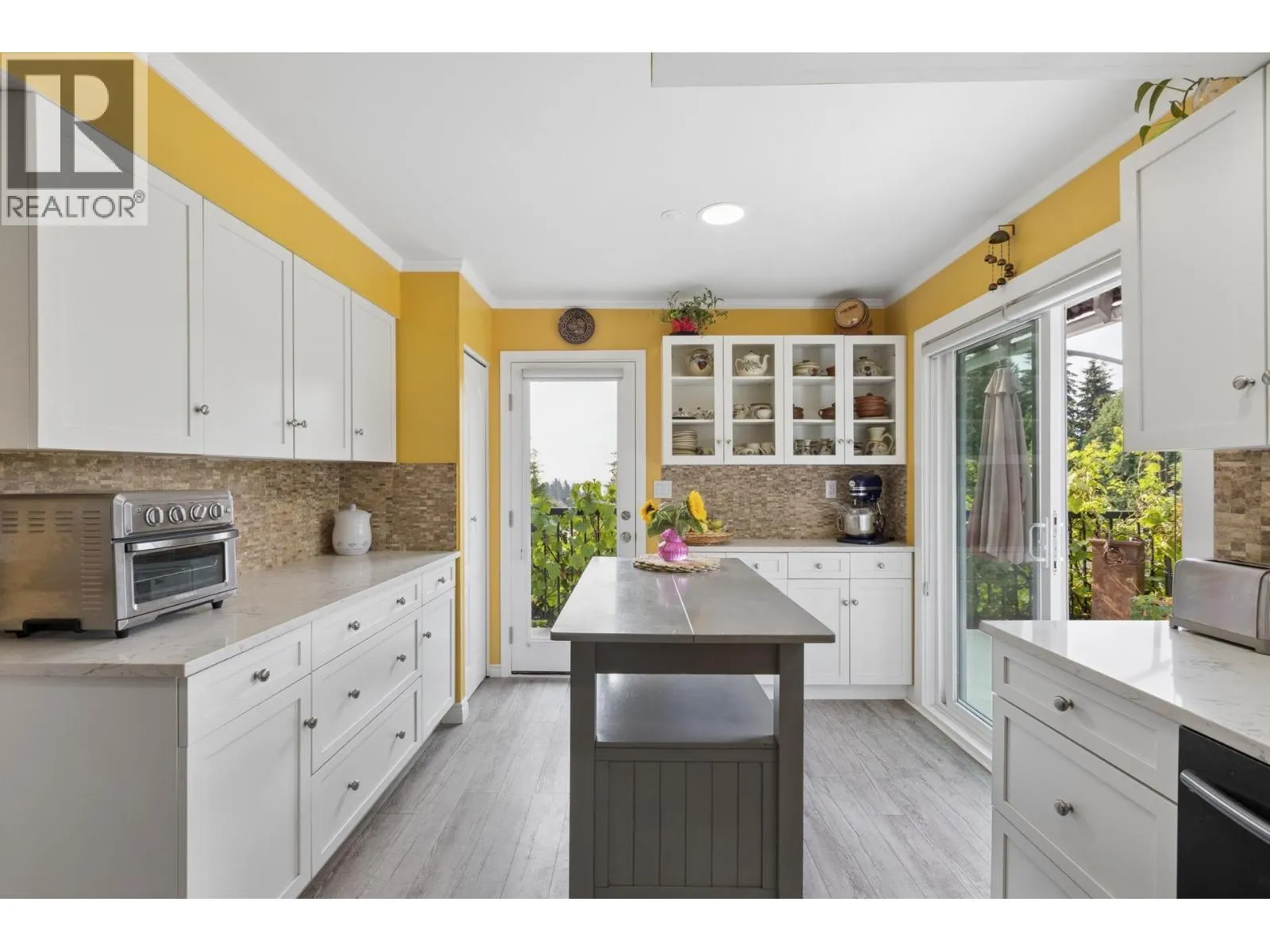 704 MAURELLE COURT