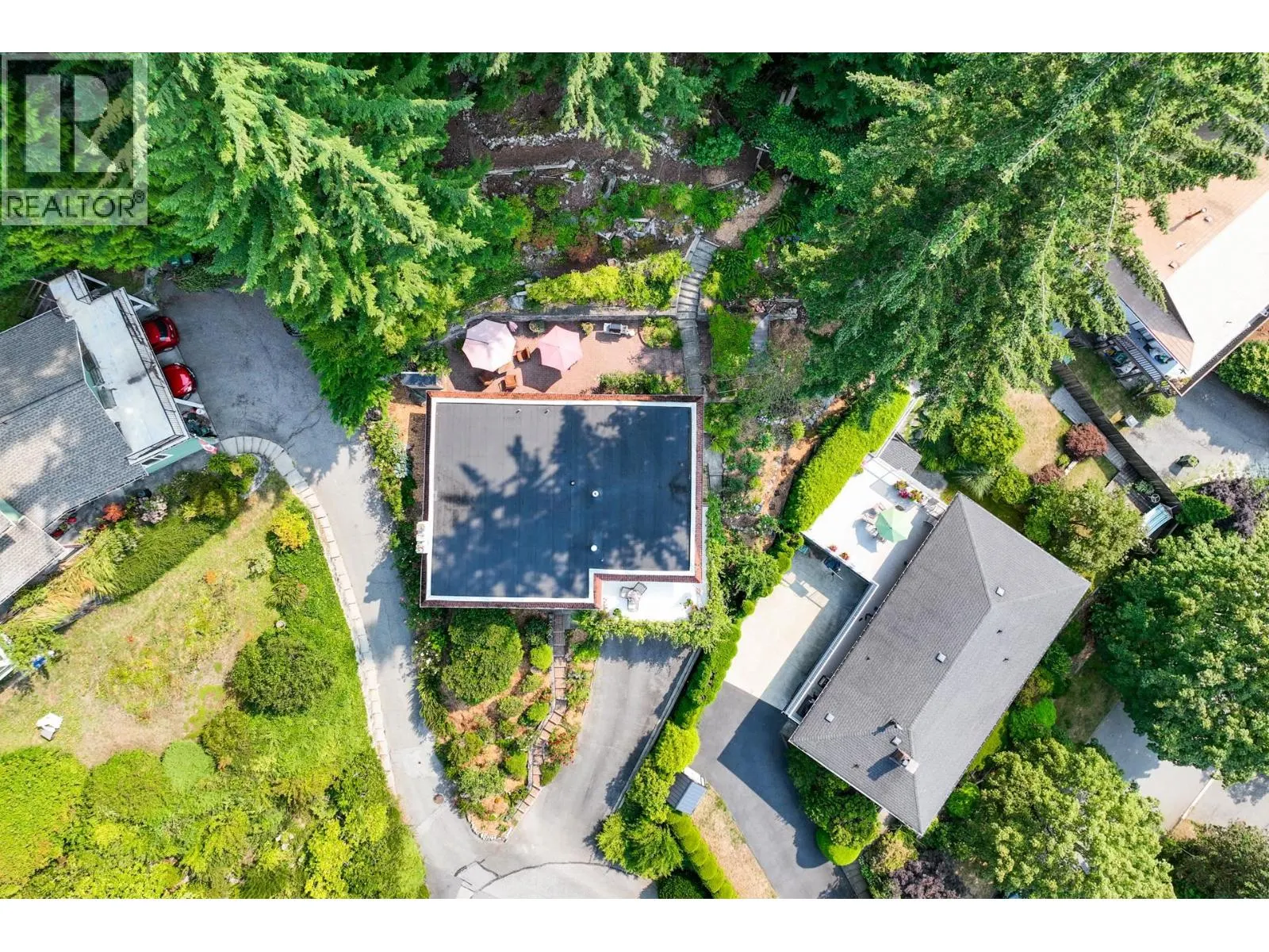 704 MAURELLE COURT