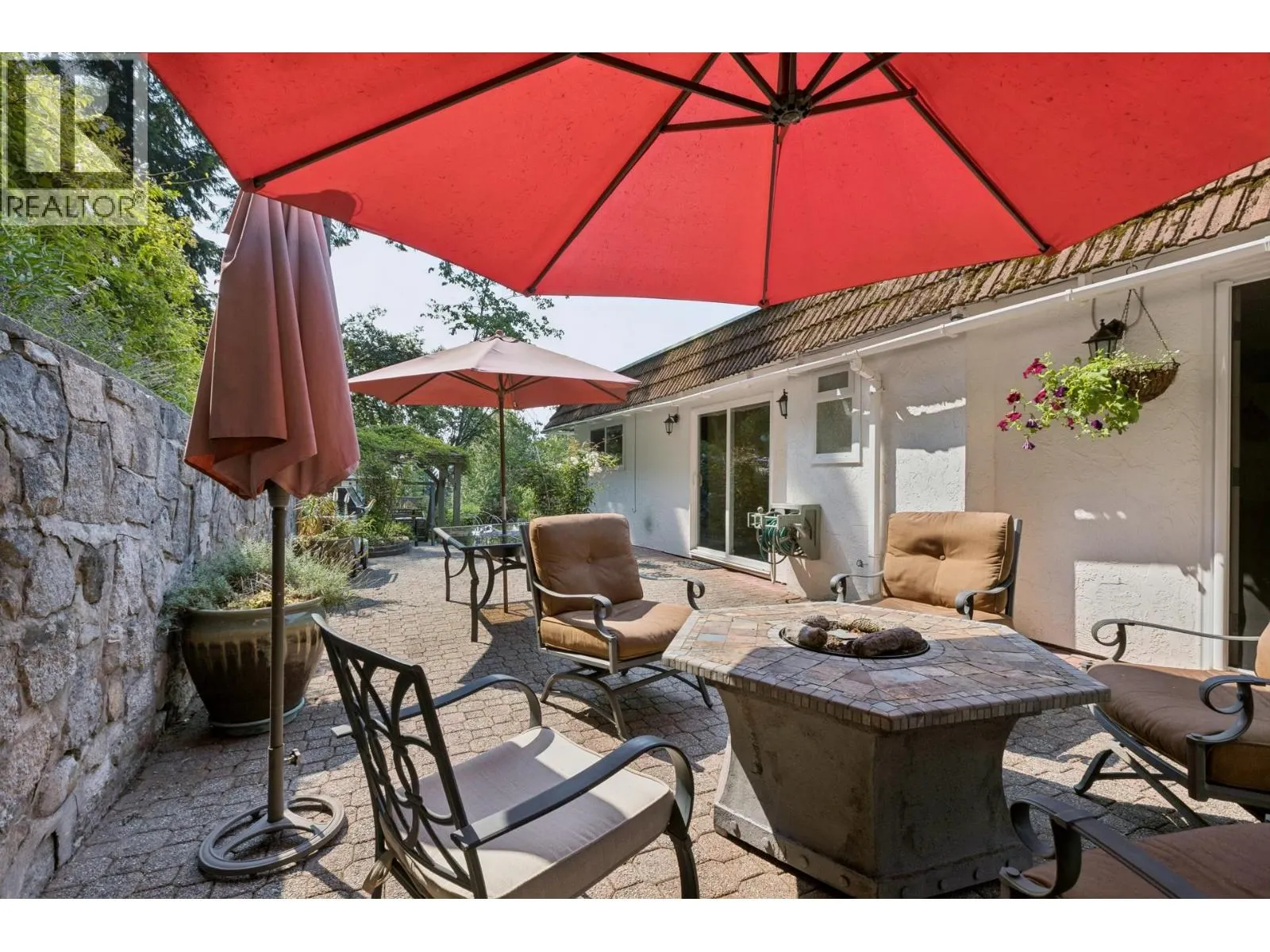 704 MAURELLE COURT
