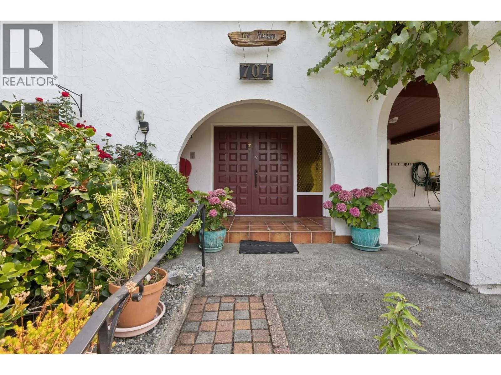 704 MAURELLE COURT