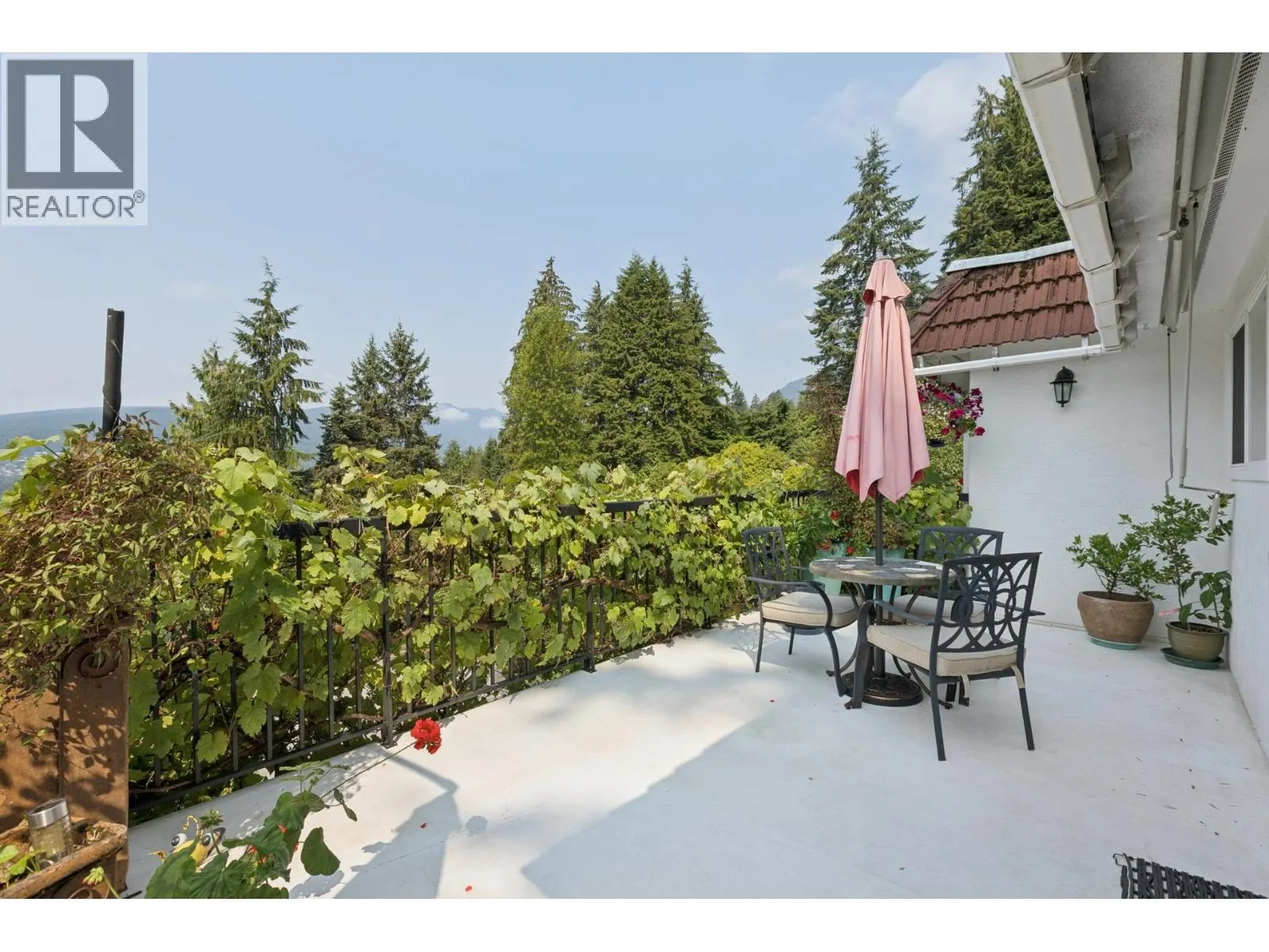 704 MAURELLE COURT