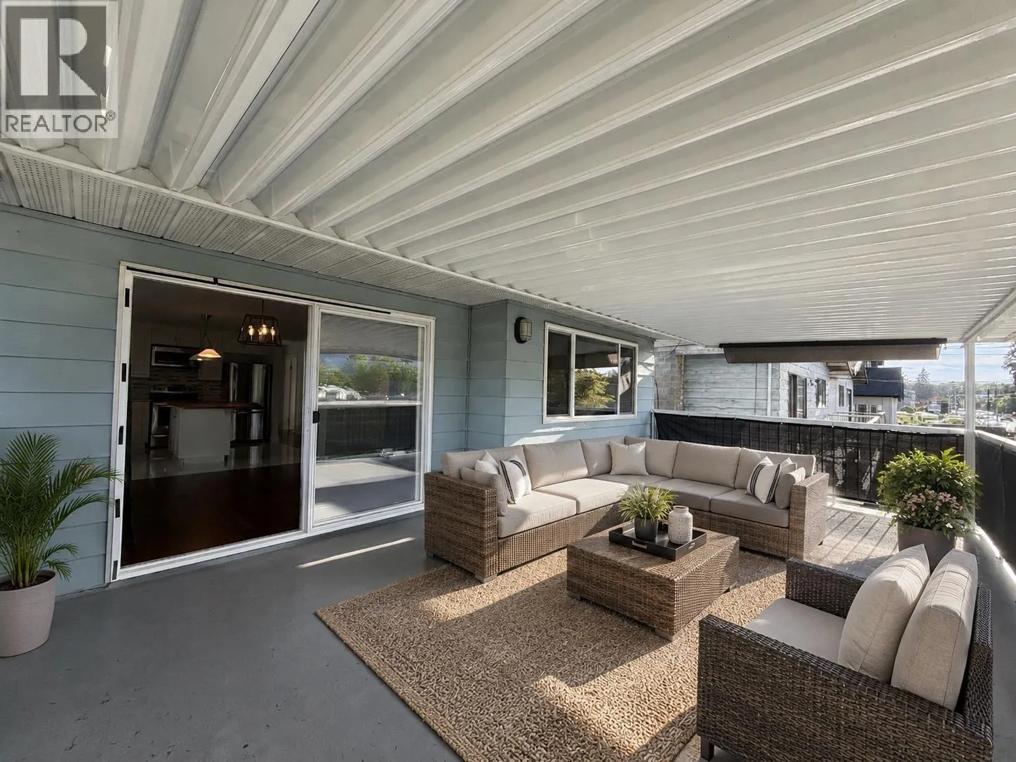 1944 PRAIRIE AVENUE