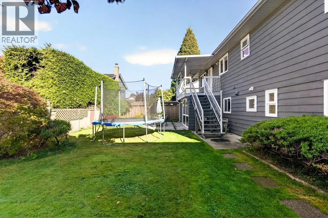 10291 HOLLYWELL DRIVE
