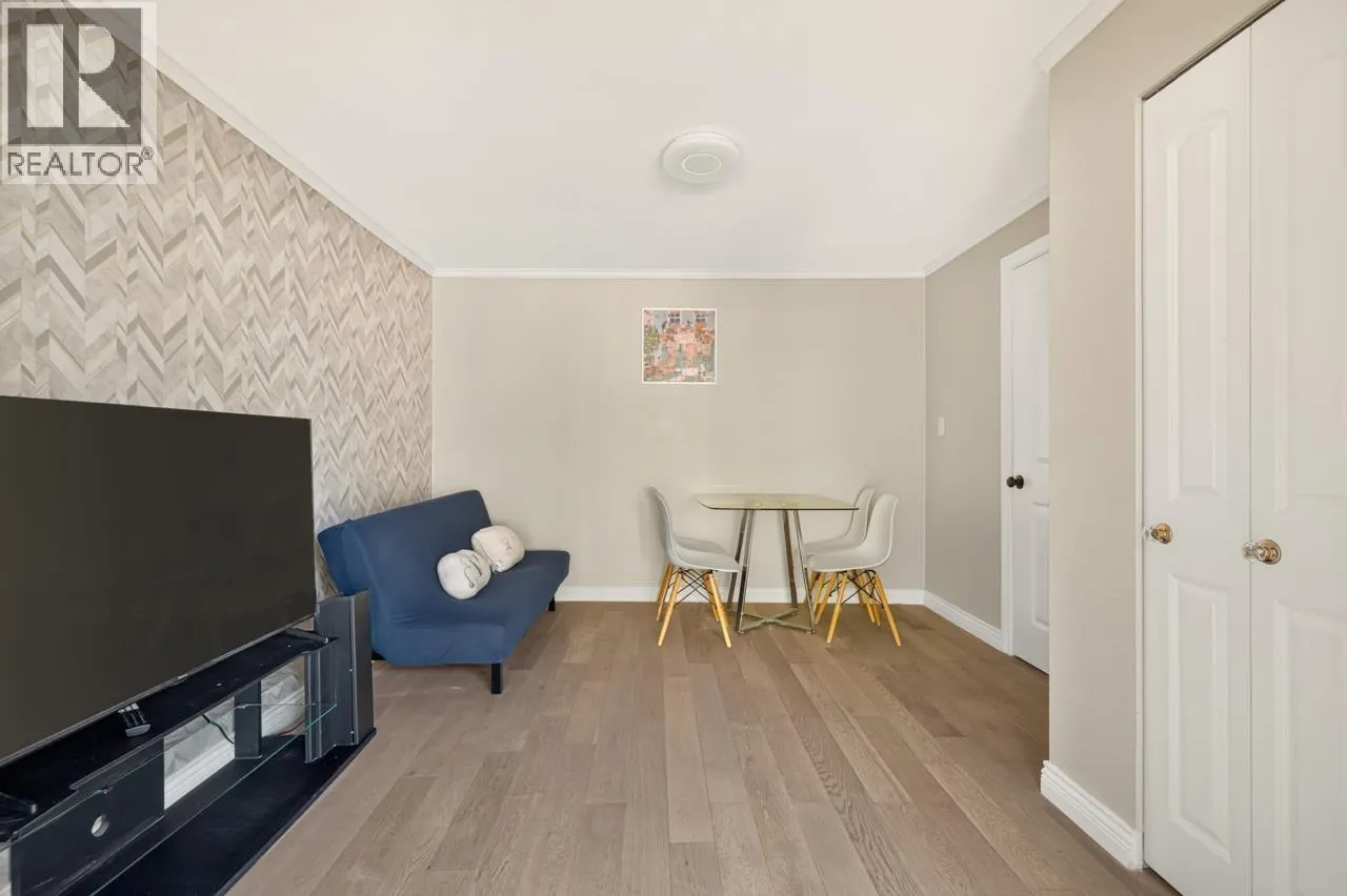 10291 HOLLYWELL DRIVE