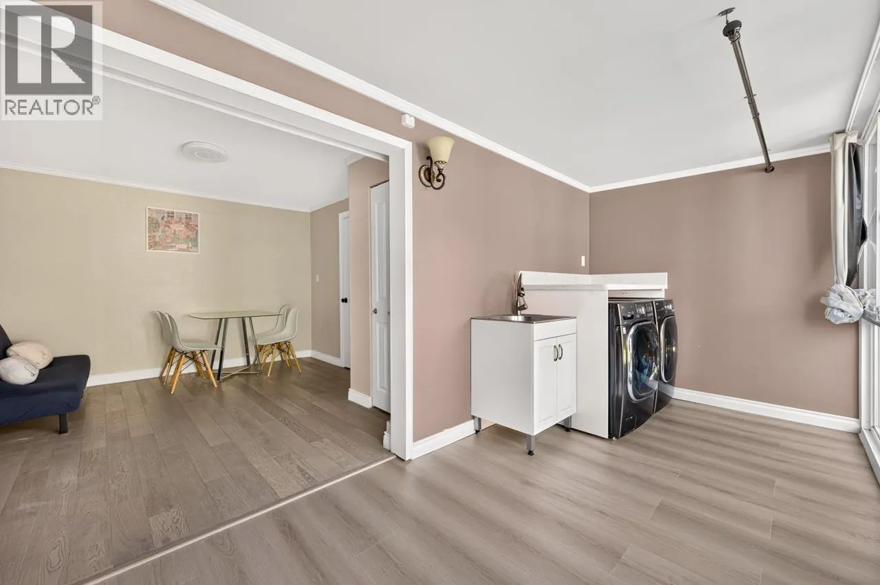 10291 HOLLYWELL DRIVE