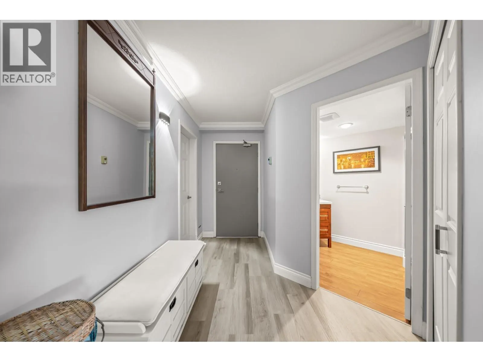 306 1230 QUAYSIDE DRIVE