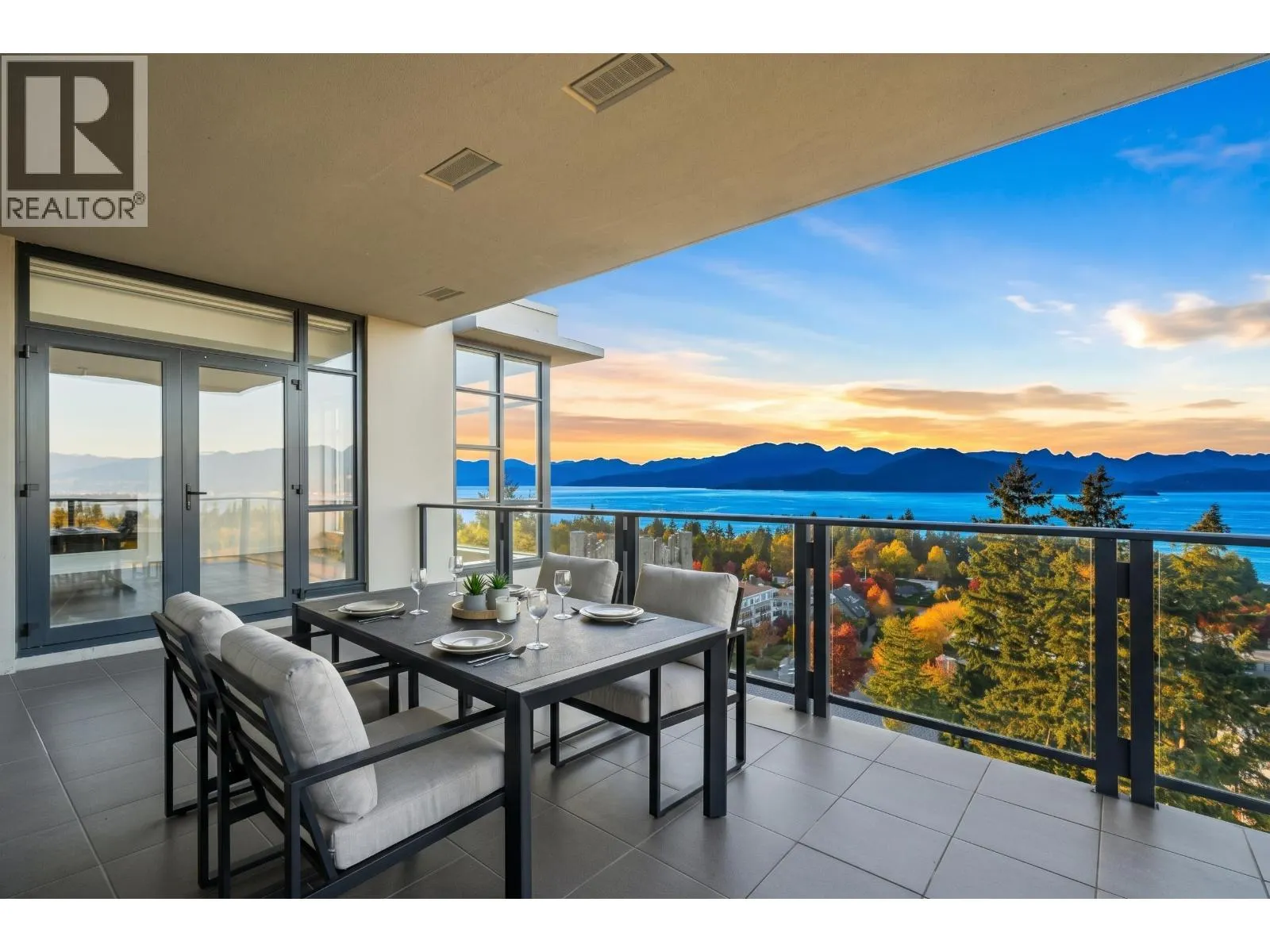 1601 5989 WALTER GAGE ROAD
