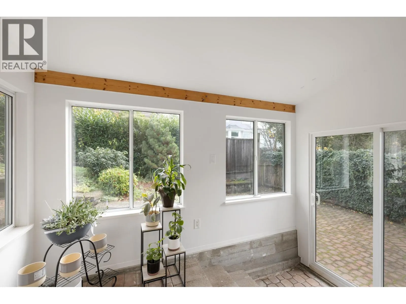4050 ST. PAULS AVENUE
