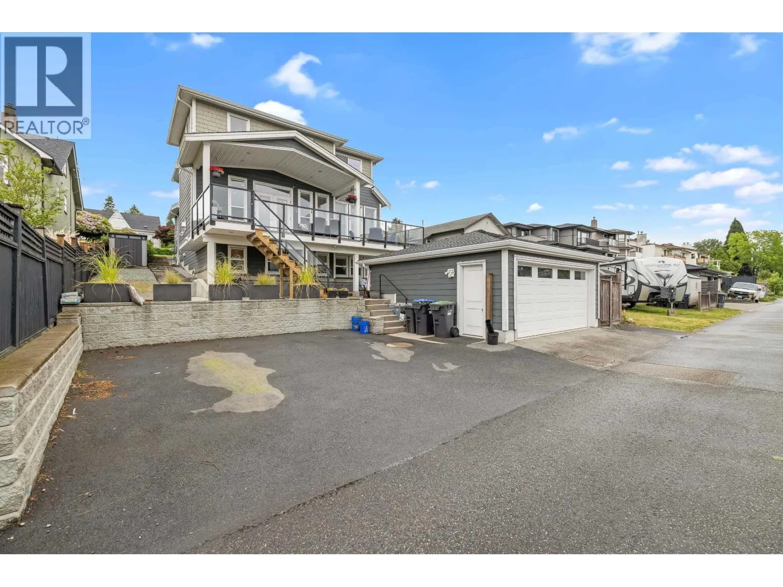 1712 NANAIMO STREET