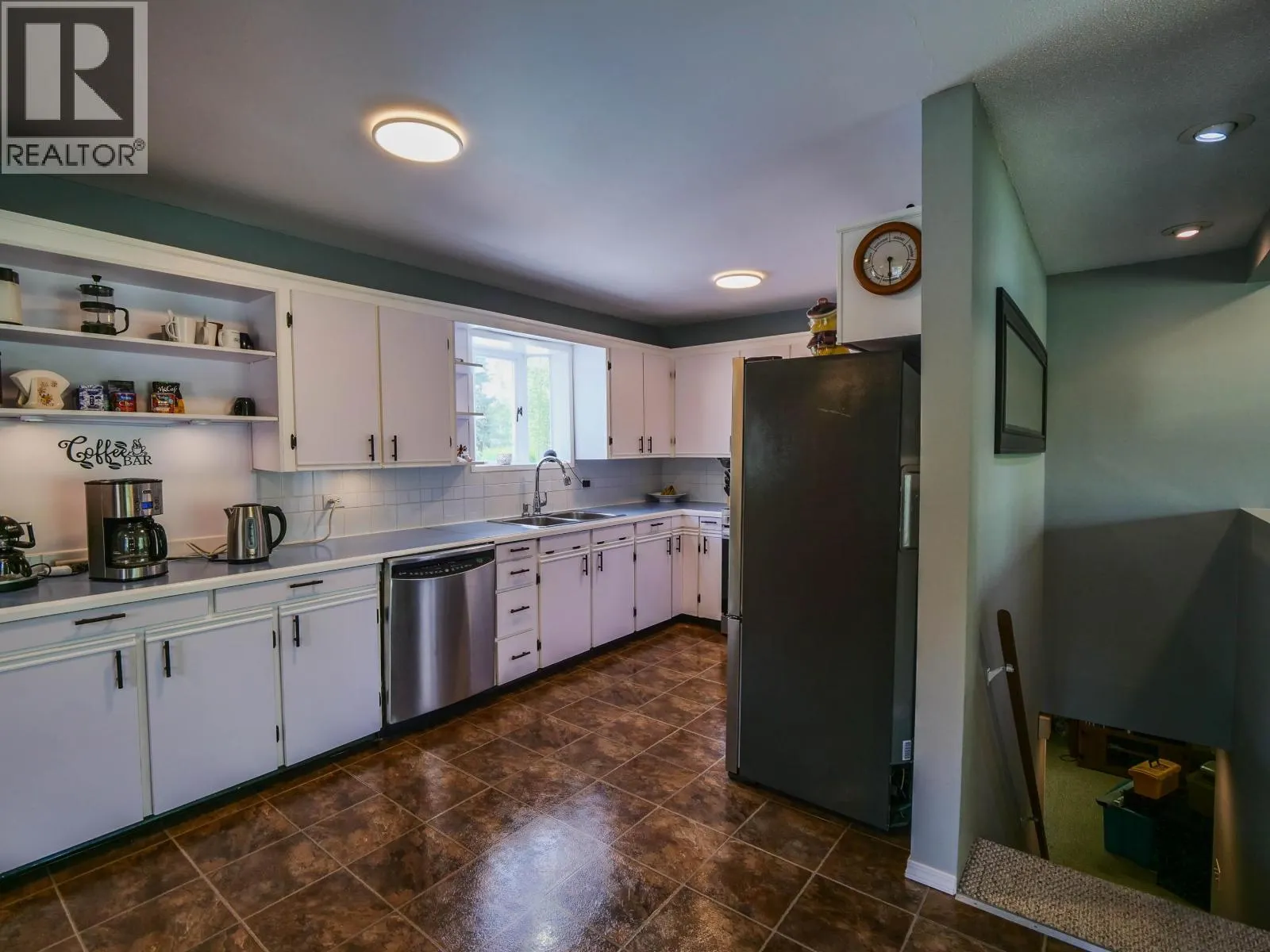 1781 MAPLE DRIVE