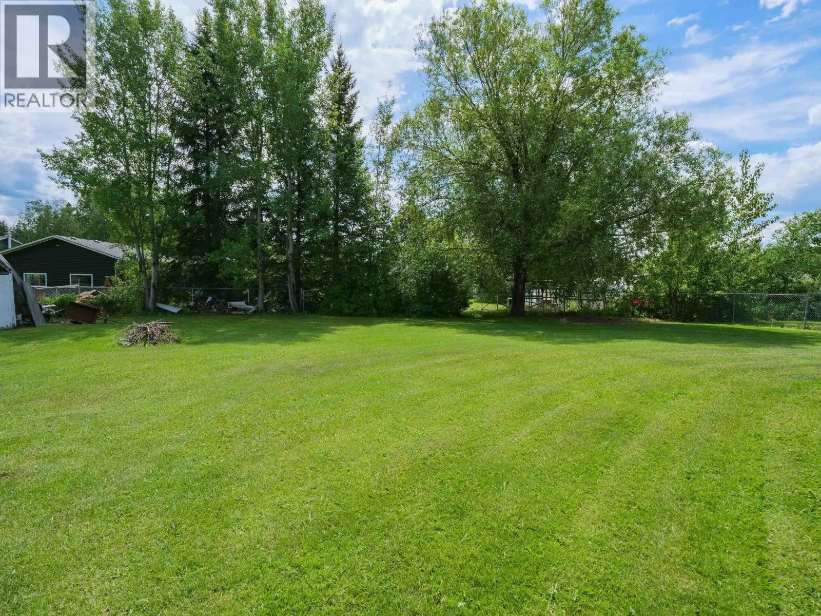 1781 MAPLE DRIVE